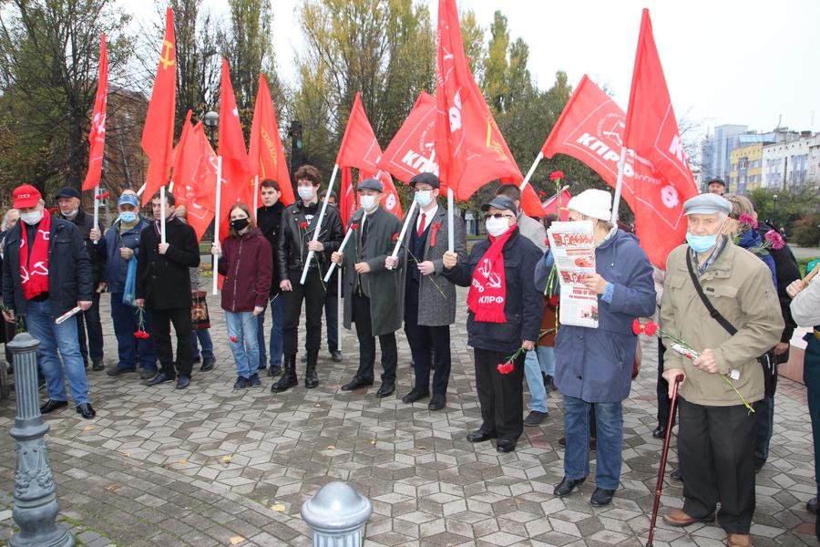 Открытие октябрьской революции. Калининградские коммунисты.