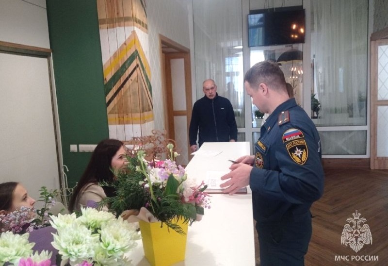 Сотрудники МЧС России по Калининградской области посетили ресторан «Геркулес»