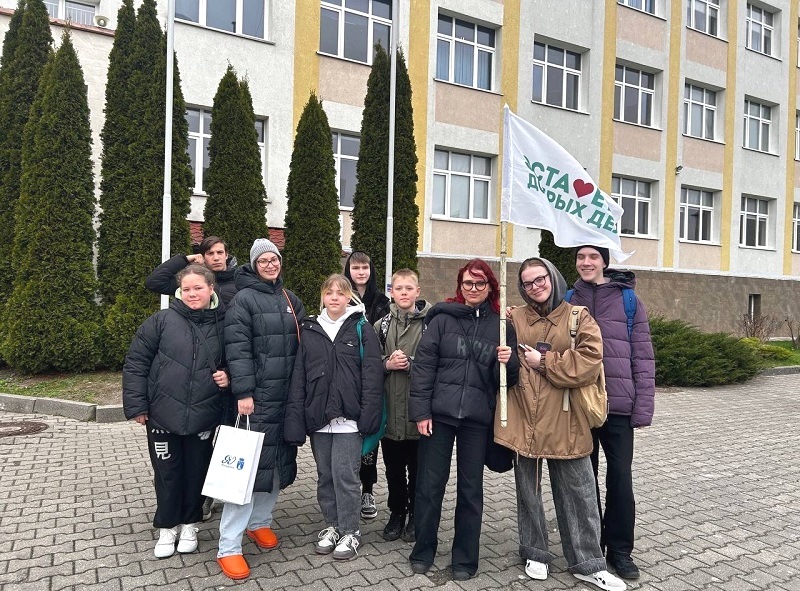 Зеленоградские волонтёры ДоброШтаба передали флаг Эстафеты волонтерам Нестерова