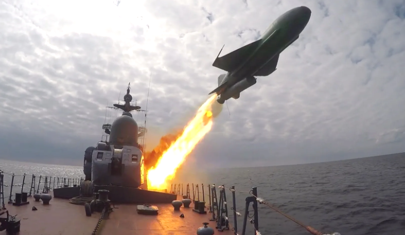 В Балтийском море МРК «Наро-Фоминск» отработал нанесение удара крылатыми ракетами
