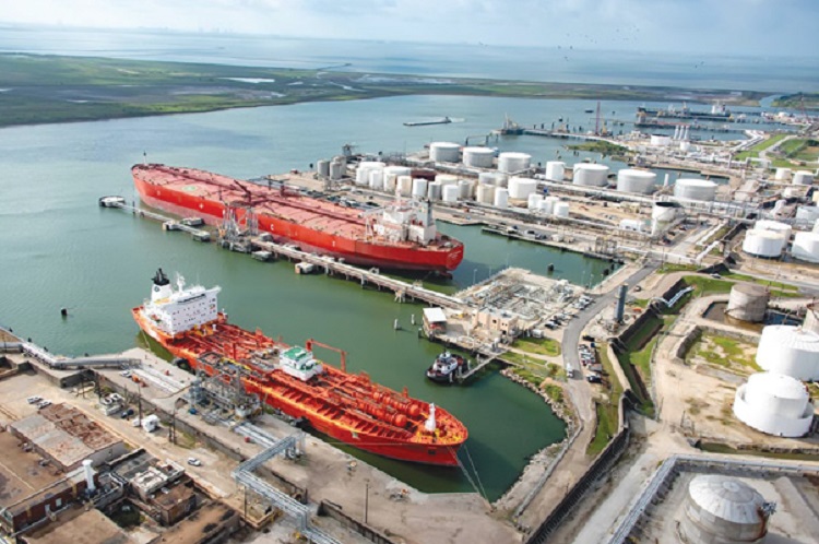 Авиарейсы из Санкт-Петербурга в Калининград перенесены из-за атаки ВСУ по порту Усть-Луга 