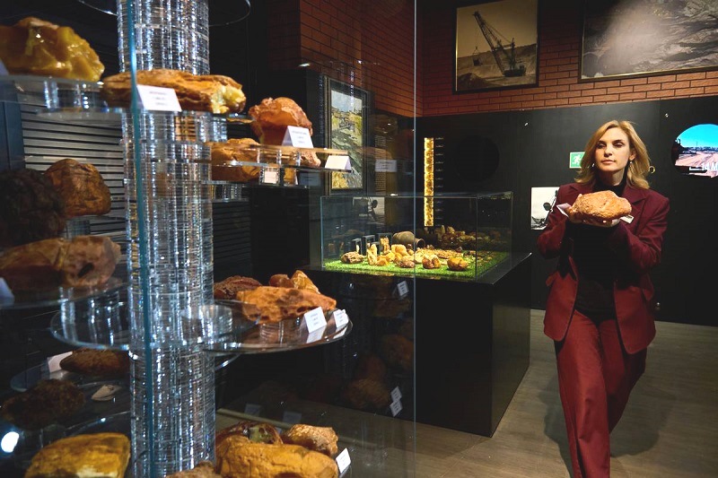 В музее янтарного комбината можно увидеть уникальные самородки