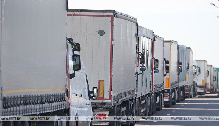 Беларусь сделала исключение для Калининграда в новых требованиях для грузовиков из Прибалтики и Польши 