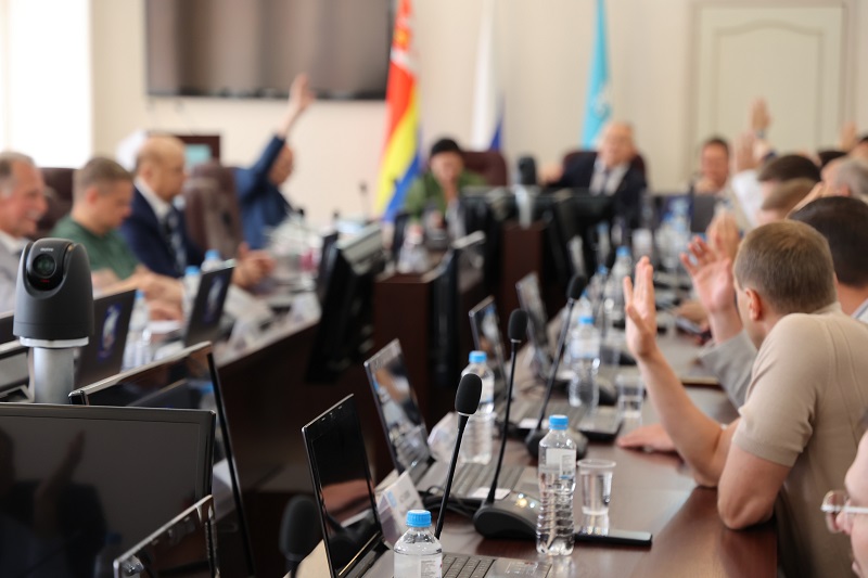 Депутаты Горсовета Калининграда выбрали Почётного гражданина города