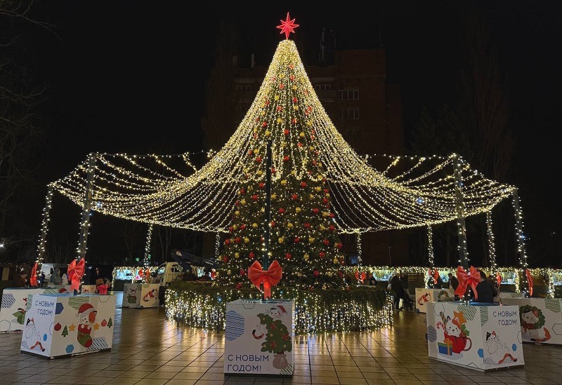 В муниципалитетах: в курортном Зеленоградске стартуют новогодние мероприятия