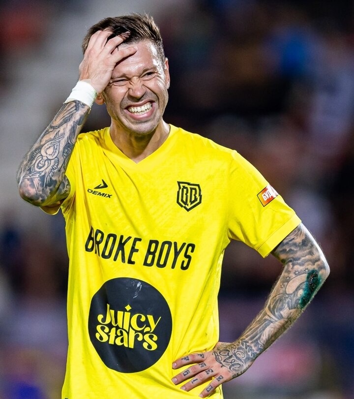0000 ale 9