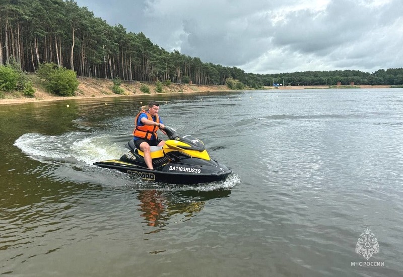 Зараза к заразе не пристаёт: в Калининграде на закрытом водоёме прошли соревнования