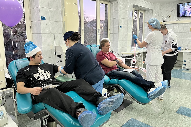 Дождались: в последнюю неделю декабря на областной станции переливания крови обновили оборудование