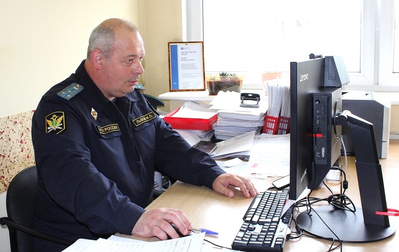 Калининградские приставы восстановили права взыскателя из Северной столицы