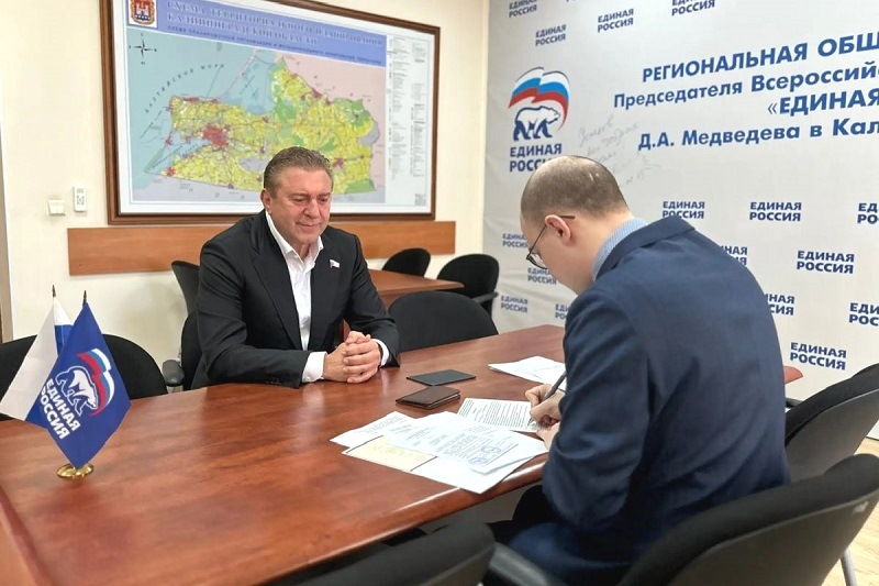 Александр Ярошук решил сменить сенаторское кресло на стул в региональном парламенте 