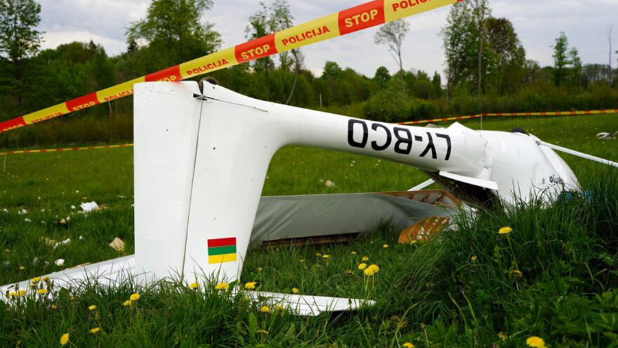 У границы Калининградской области рухнул самолет