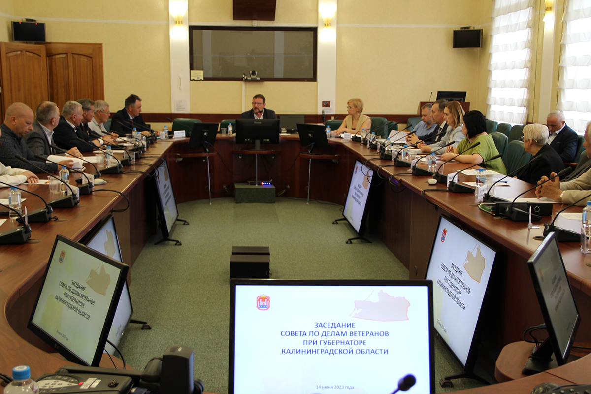 В правительстве Калининградской области обсудили планы по благоустройству территории военно-мемориального комплекса «Курган славы»