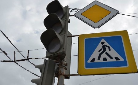 В Калининграде на два дня отключат светофоры на пл. Победы
