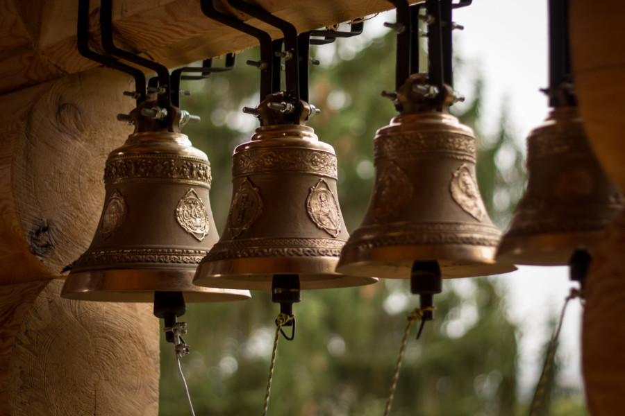 Колокольный звон прозвучит в храмах Калининградской епархии