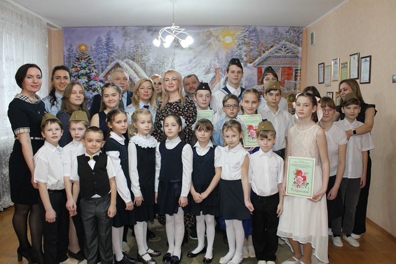 В Калининграде полицейские и общественники приняли участие в патриотическом мероприятии с детьми