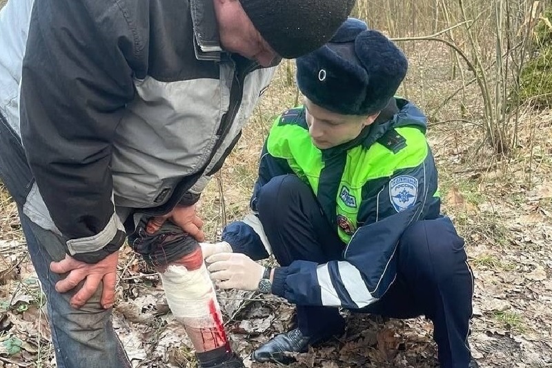 Под Калининградом полицейские спасли пострадавшего в результате несчастного случая мужчину