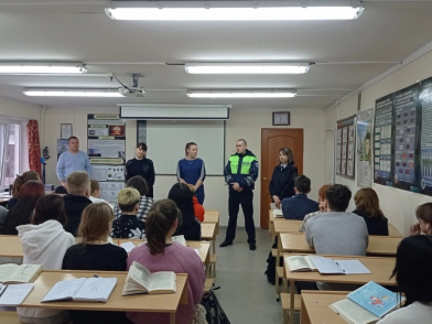В Калининградской области в нескольких школах стартовала акция «Студенческий десант»