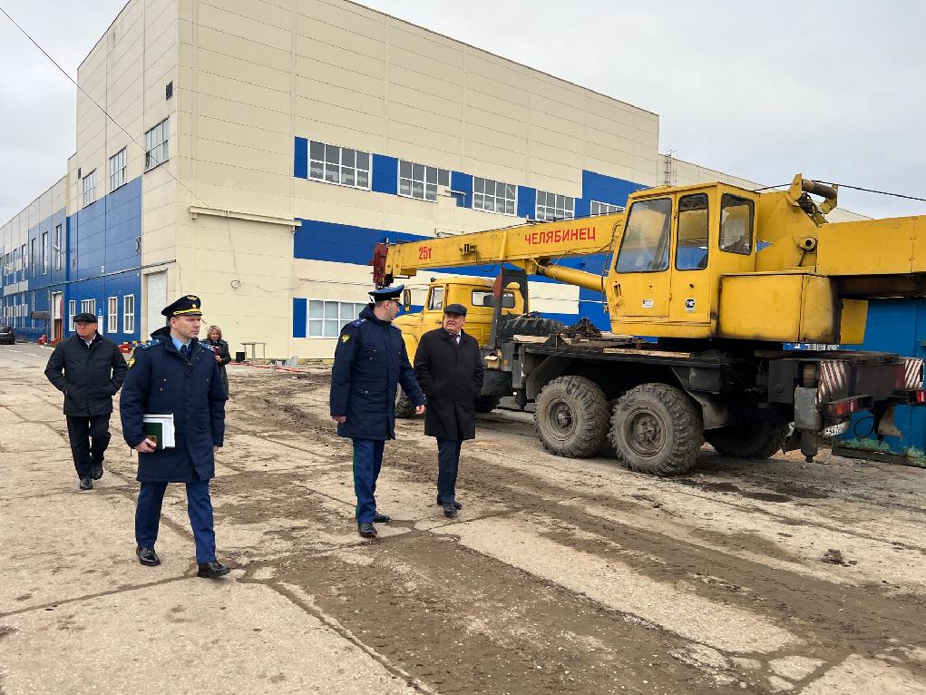Прокурор Калининградской области побывал на заводе «Автотор»