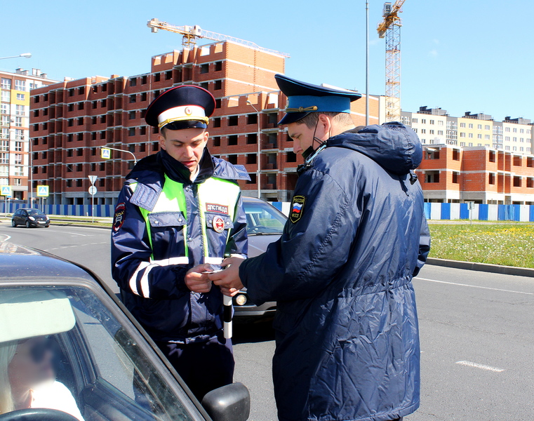 В Калининграде мужчина погасил долг за аренду, после ареста авто