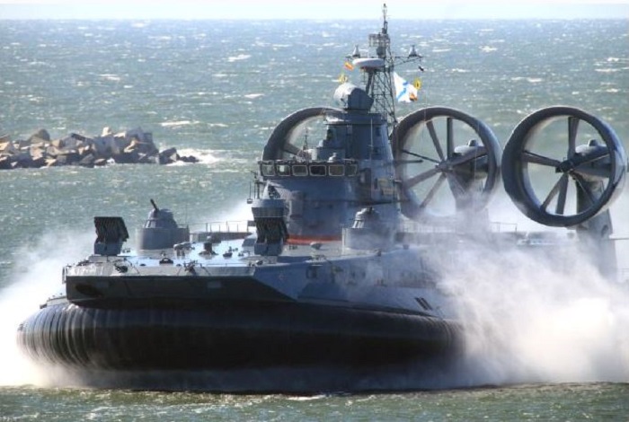 МДКВП Балтийского флота провели артиллерийские стрельбы в море