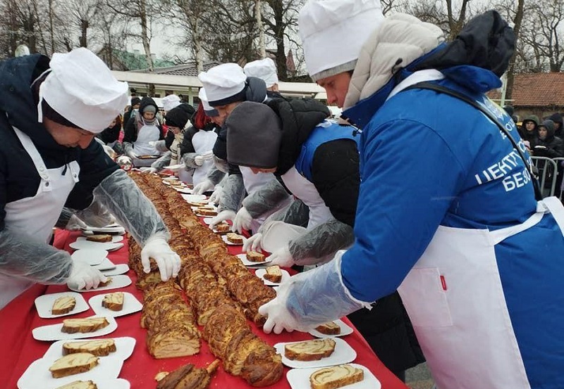 Курортный Зеленоградск приглашает отведать «Кранцевского пирога»