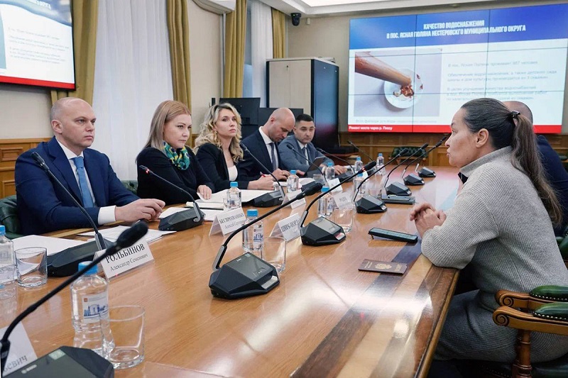 Губернатор провёл приём граждан, или «Царь-батюшка» не знает о наших нуждах