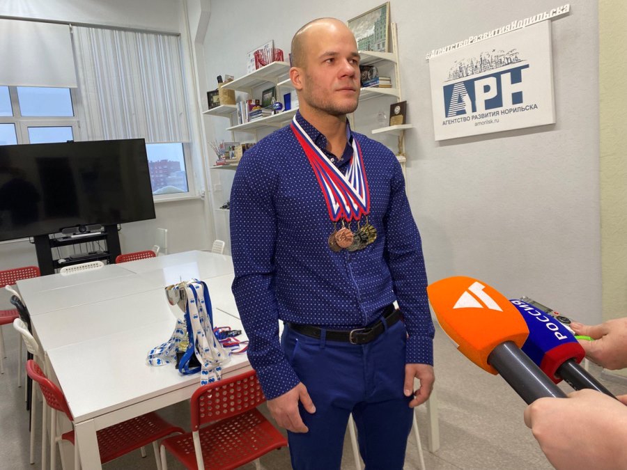 Победитель X-WATERS Plateau Putorana представил Норильск на IV этапе Кубка Федерации зимнего плавания России в Калининграде