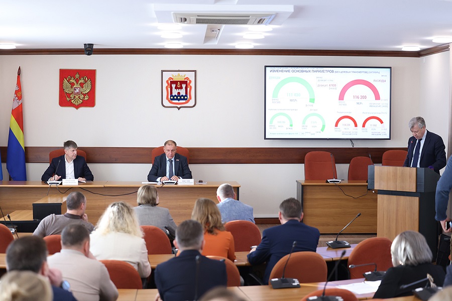 Увеличение доходов позволит сократить дефицит бюджета области на 9 миллиардов рублей