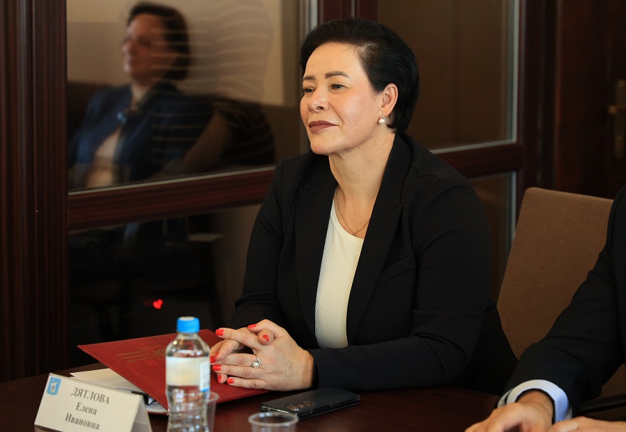 Елена Дятлова избрана главой городского округа Калининград